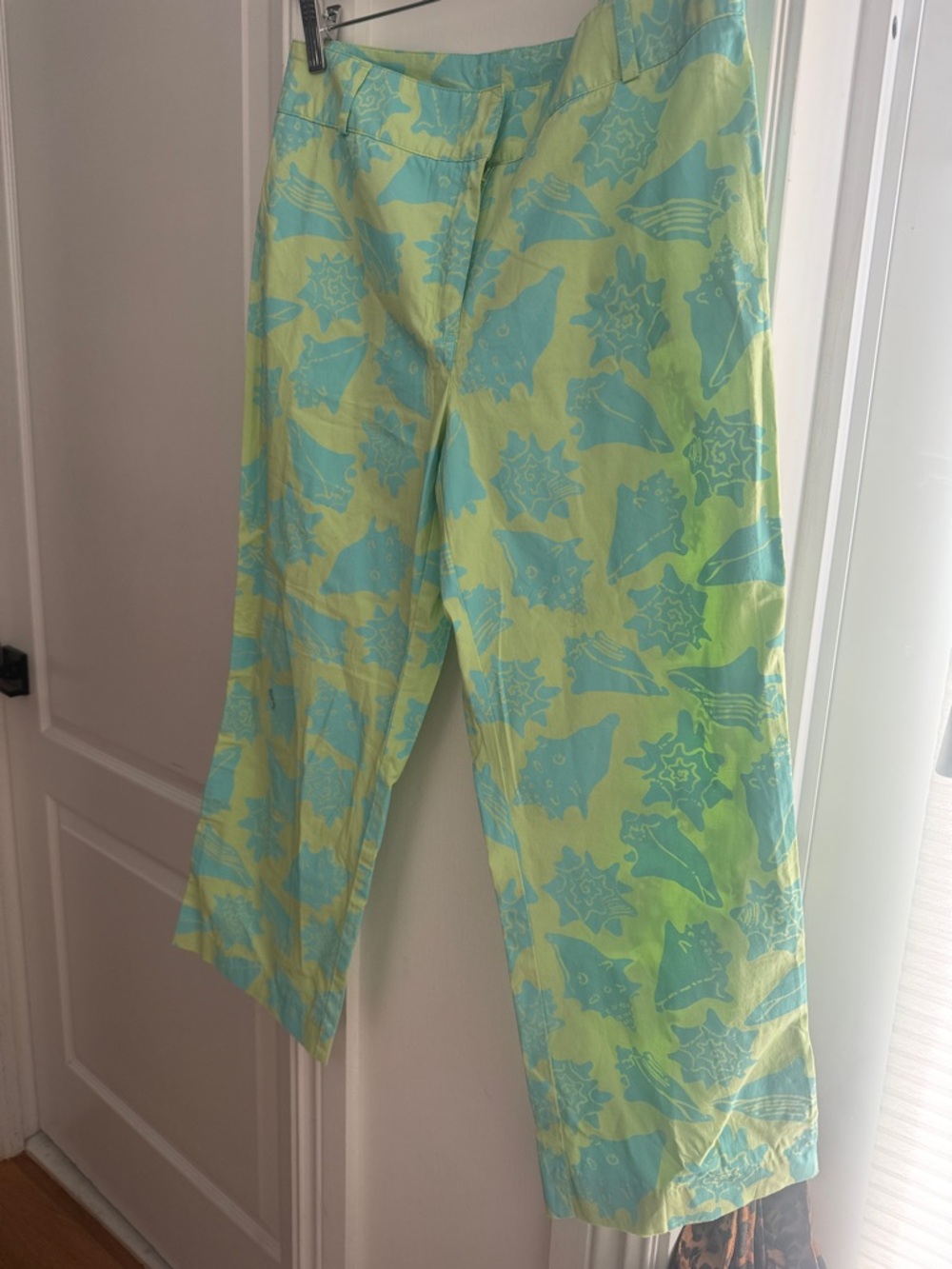 Lilly Pulitzer Sea Shell Print Light Green & Aqua Crop Pants